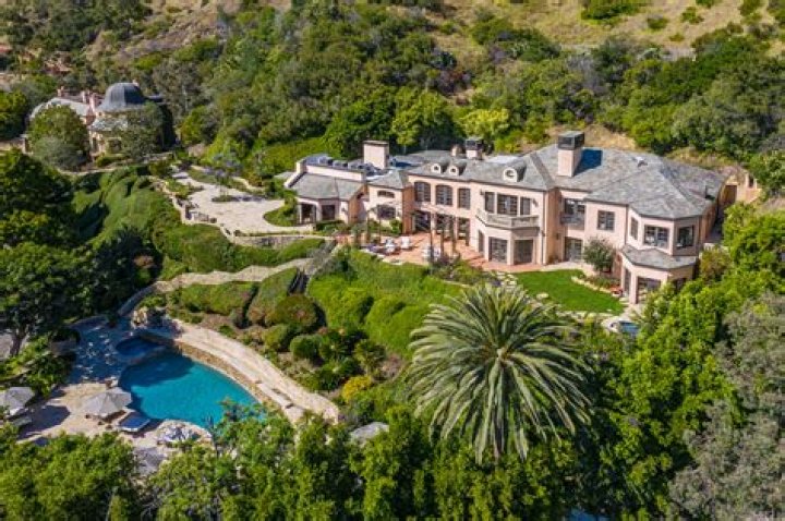 The Former Home Of Kelsey Grammer And Camille Meyer Listed For Almost $20 Million