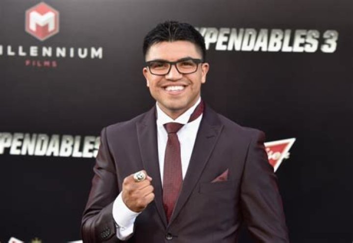 Victor Ortiz Net Worth | Celebrity Net Worth