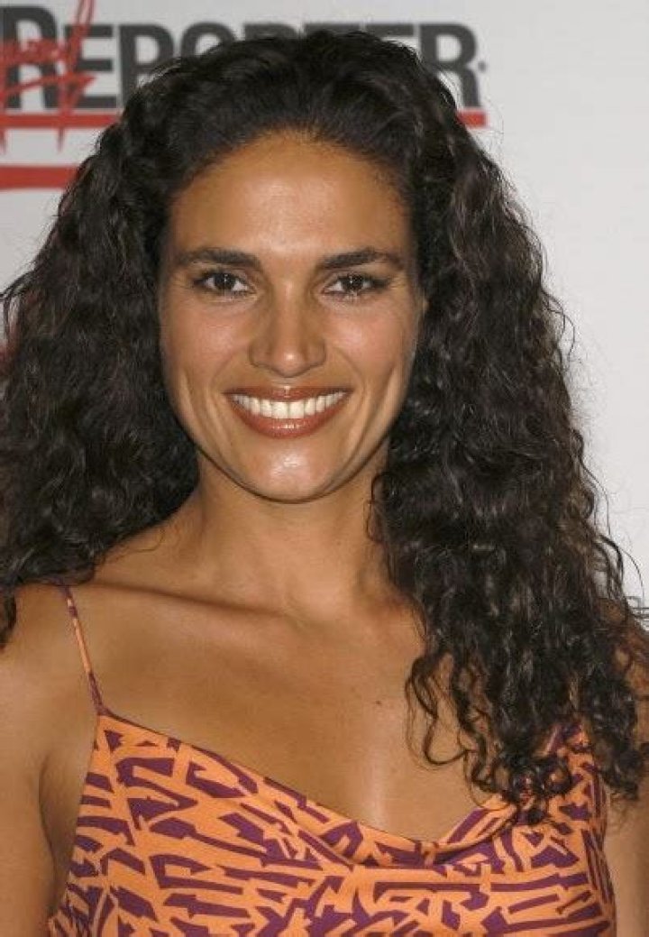 Wanda Acuna Net Worth | Celebrity Net Worth